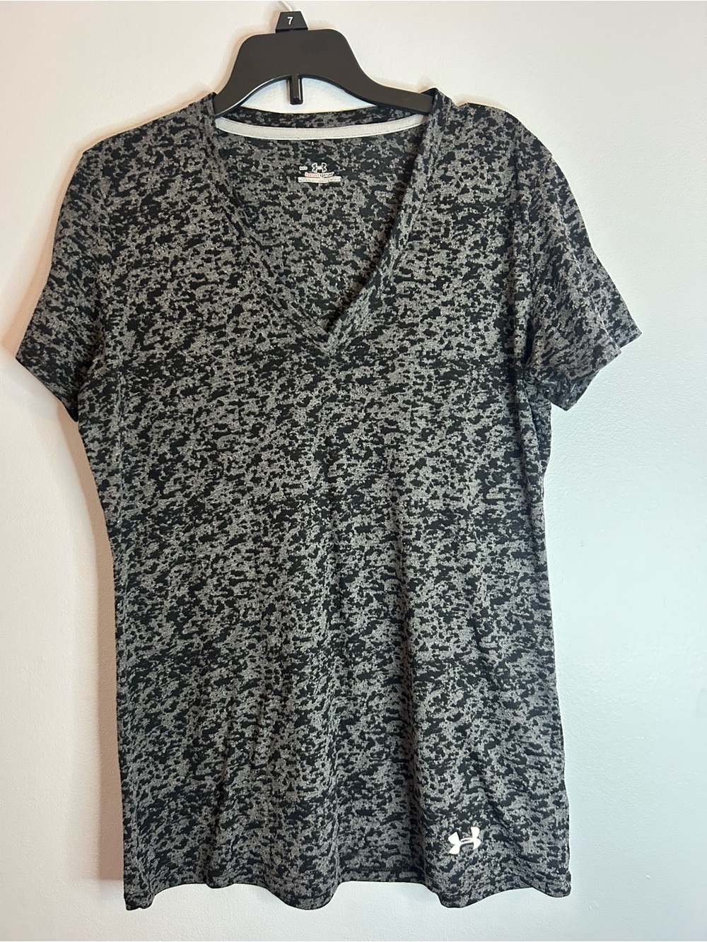Under Armour Women's Heathered Black V-Neck Performance Tee